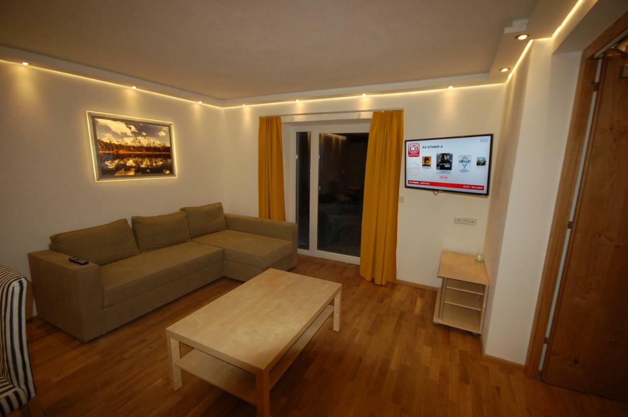 Alpenmond Appartment Halbmond Leutasch Exterior photo